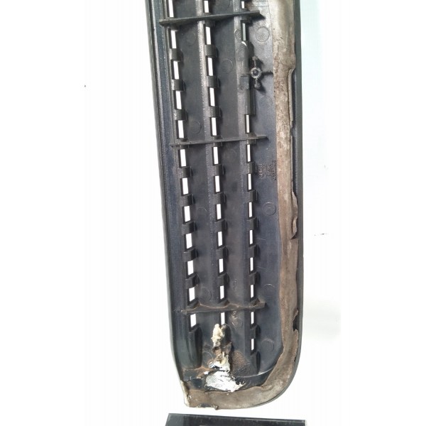 Moldura Paralama Esquerdo  Captiva V6 2008 Detalhe