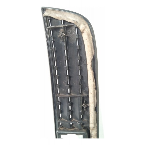 Moldura Paralama Esquerdo  Captiva V6 2008 Detalhe