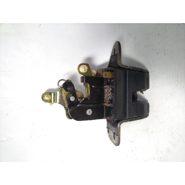 Trava  Porta Malas Hyundai Terracan 2003-2011