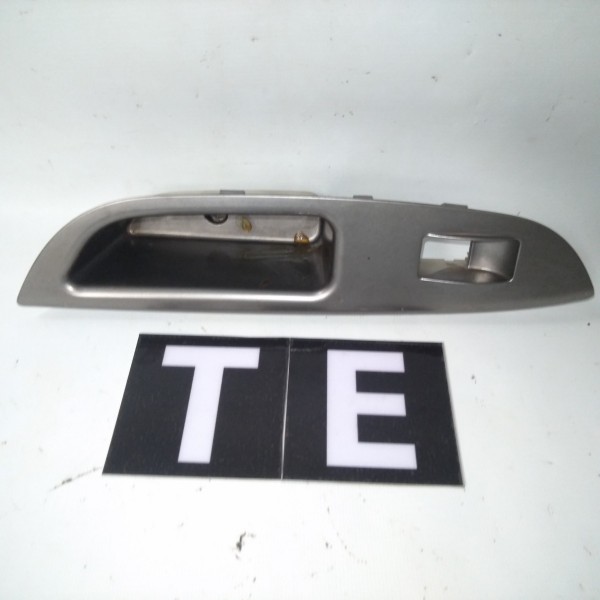 Moldura Botão Vidro Elétrico Esquerdo  Lifan 530 2013-2018