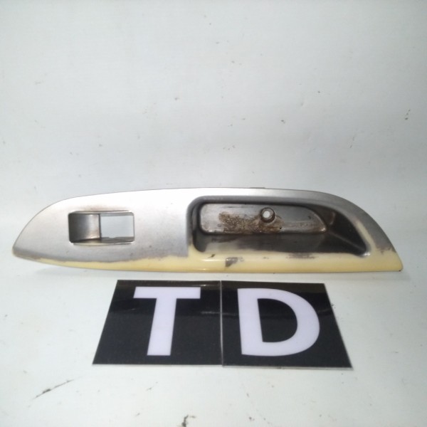 Moldura Botão Vidro Elétrico Direito Lifan 530 2013-2018