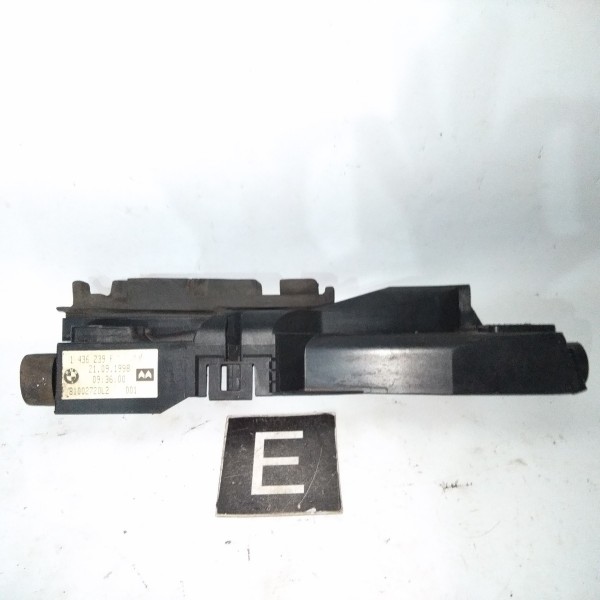 Suporte Condensador Esquerdo Bmw E46 320 323 325 328 330