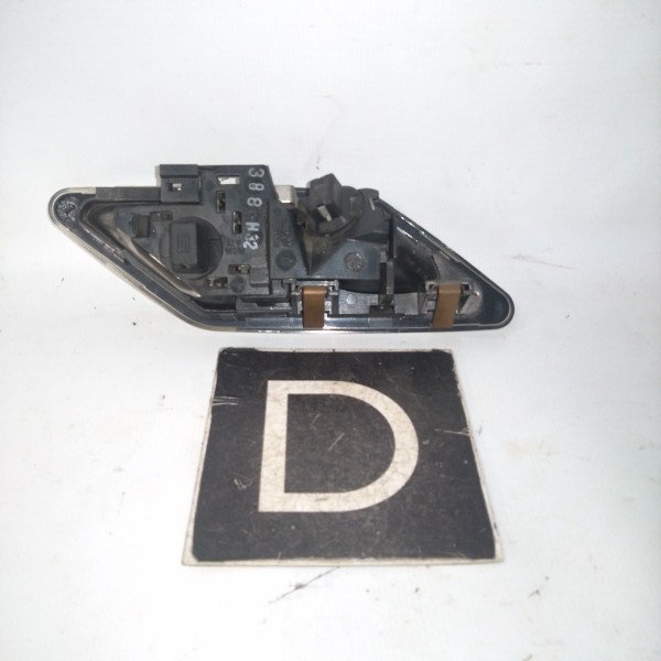 Luz De Teto Traseira Direita Bmw E46 320 323 325 328 330