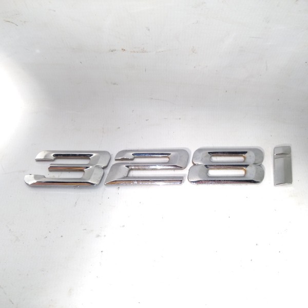 Emblema  328i  Tampa Traseira Bmw E46 320 323 325 328 330