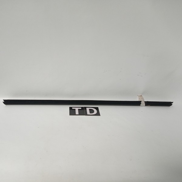 Pestana Interna Traseira Direita Vw Passat B6 2006 2010