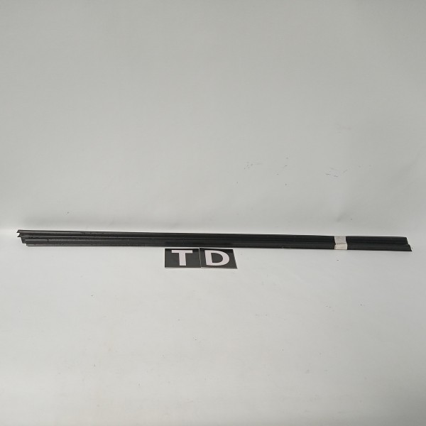 Pestana Interna Traseira Direita Vw Passat B6 2006 2010