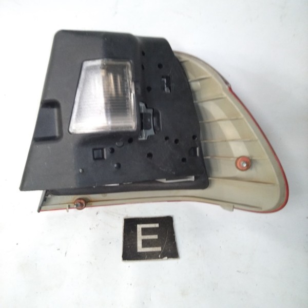 Lanterna Traseira Esquerda Bmw E46