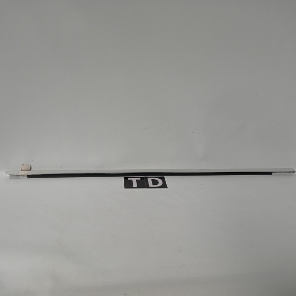 Pestana Externa Traseira Direita Vw Passat B6 2006 2010  Prateado