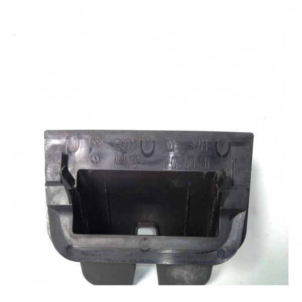 Acabamento Trava Porta Malas Audi A3 Sportback 2010