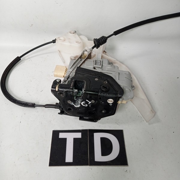 Trava Eletrica Porta Traseira Direita Vw Passat B6 06 10 Traseira