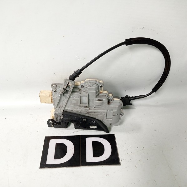 Trava Eletrica Porta Dianteira Direita Vw Passat B6 06 10 - Dianteira