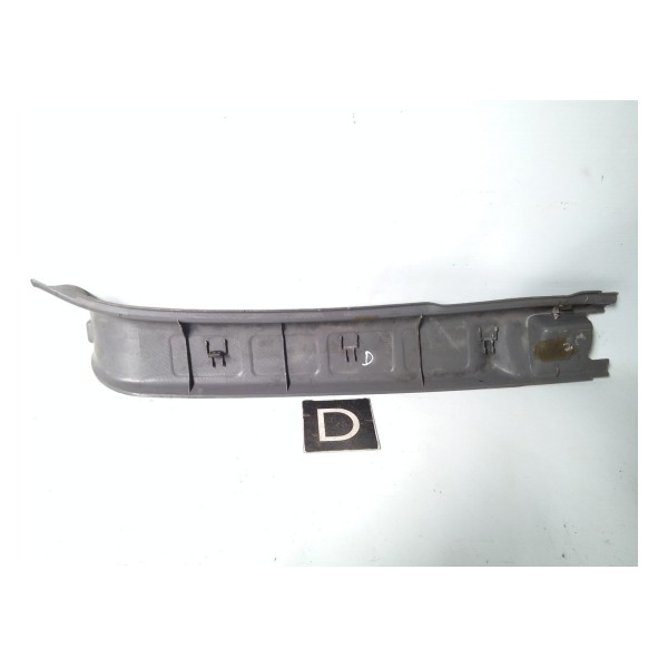 Soleira Porta Malas Direito Subaru Foreser 1998