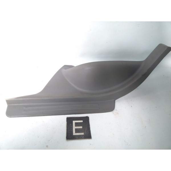 Pos Soleira Traseira Esquerdo Subaru Forester 1998