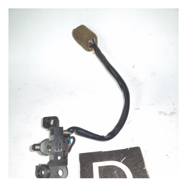 Botão Vidro Elétrico Traseiro Direito  Subaru Forester 98