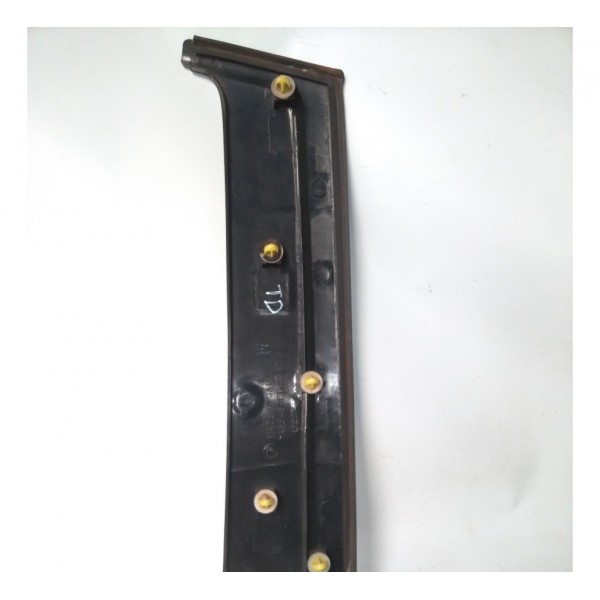 Moldura Coluna Porta Traseiro Direito Subaru Forester 98