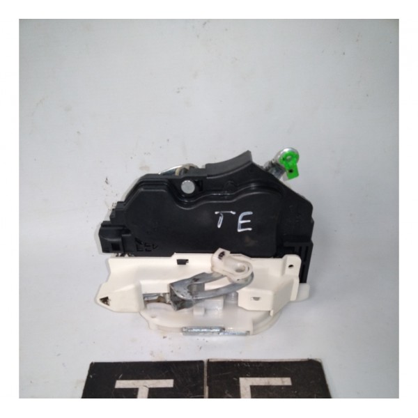 Trava Elétrica Porta Traseira Esquerda Airtrek