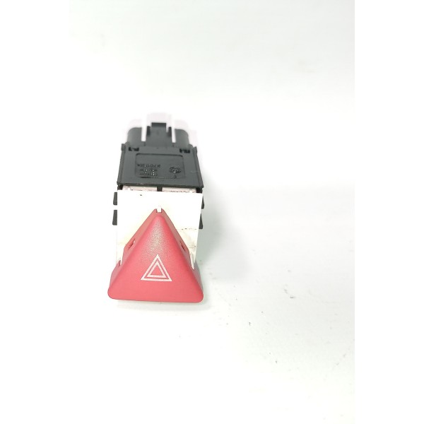 Botão Pisca Alerta Vw Passat B6 2007 2010 3c0953509 Preto