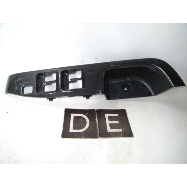 Moldura Botão Vidro Dianteiro Esquedo Mitsubishi Airtrek