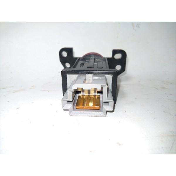 Botão Pisca Alerta Airtrek 2.4 16v