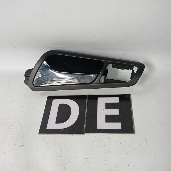 Maçaneta Interna Dianteira Esquerda Vw Passat B6 2007 Dianteira