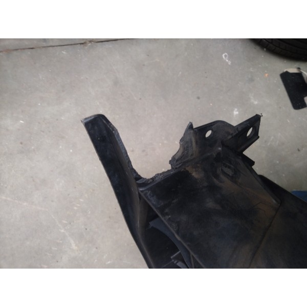 Quadro Radiador C4 Thp 408 Thp Detalhe