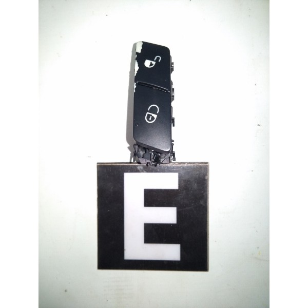 Botão Trava Forro Porta Esquerdo C180 C200 W204 2007 2014