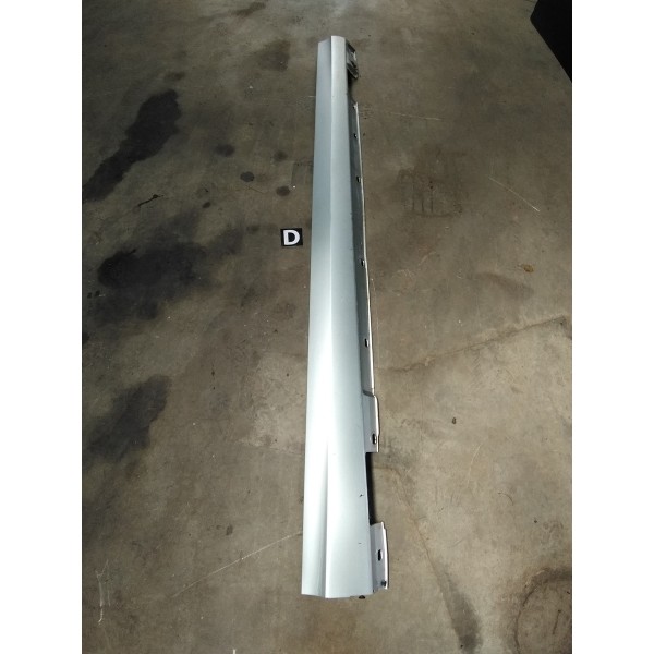 Saia Lateral Direito C180 C200 W204 2007 2014  Preto