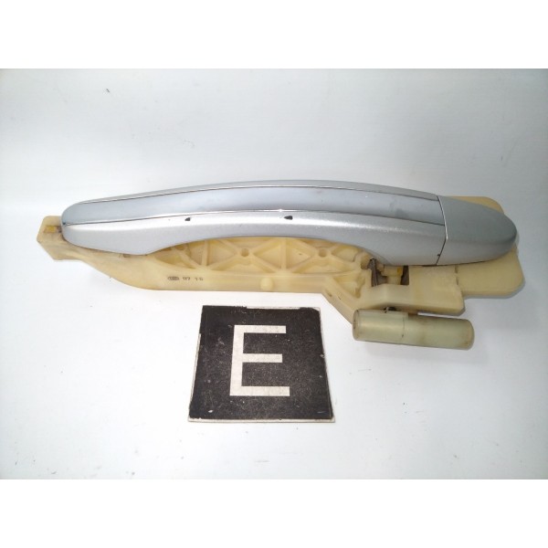 Maçaneta Externa Traseira Esquerda Hyundai Azera 3.3 2005/11 Dianteira/traseira