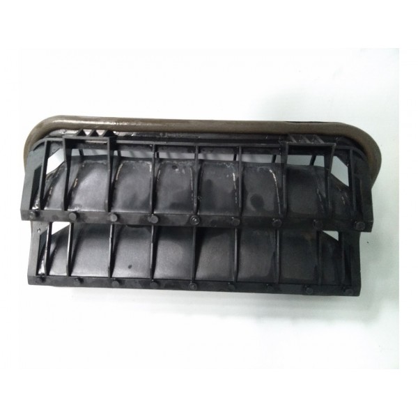 Difusor Grade De Exaustão Guarda Pó Vw Jetta 2007-2010