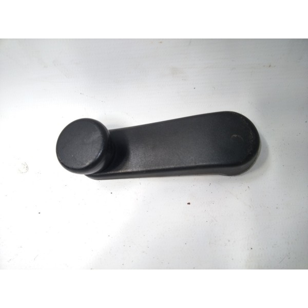 Manivela Do Vidro Traseiro Chevrolet Onix Prisma 13/19 Preto