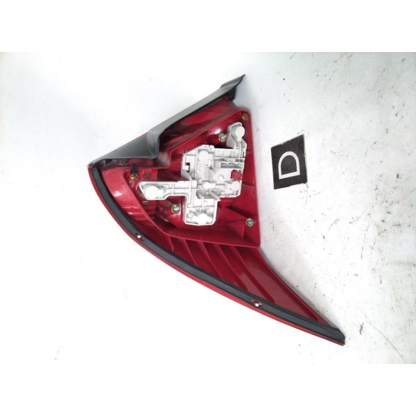 Lanterna Traseira Direita Ford Mondeo 2001-2006 Direito Vermelho