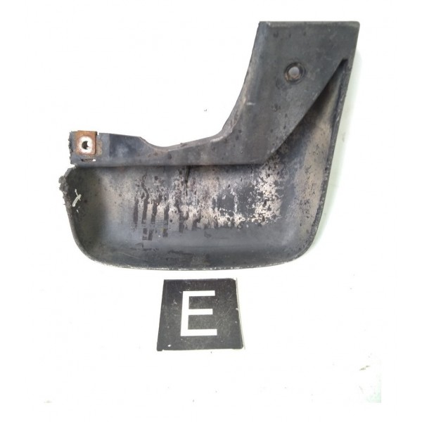 Acabamento Parabarro Traseiro Esquerdo Terracan Detalhe