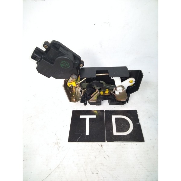 Trava Elétrica Porta Traseira Direita Terracan 2003-2011