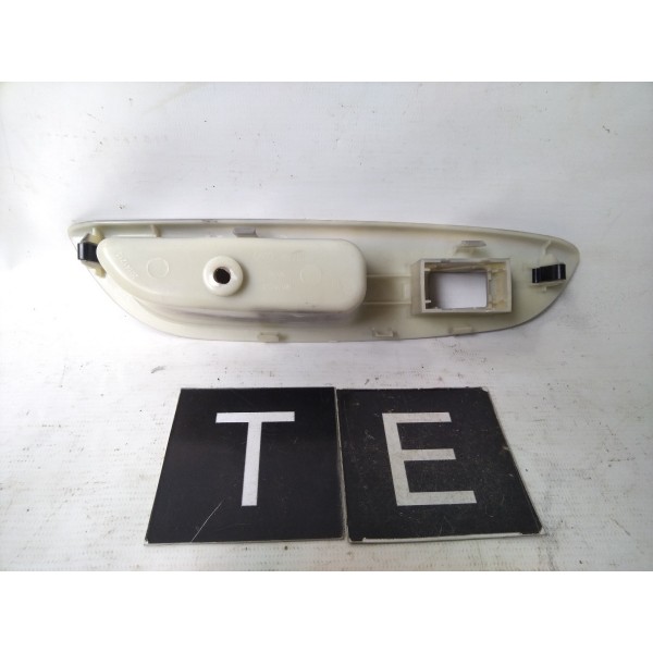 Moldura Botao Vidro Traseiro Esquerdo Lifan 530 2013 - 2018