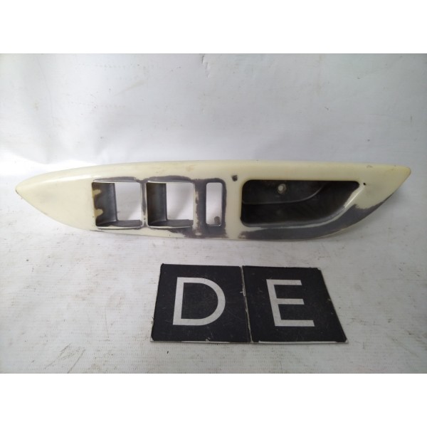 Moldura Botao Vidro Dianteiro Esquerdo Lifan 530 2013 - 2018