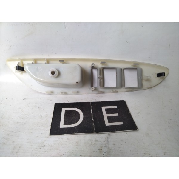 Moldura Botao Vidro Dianteiro Esquerdo Lifan 530 2013 - 2018