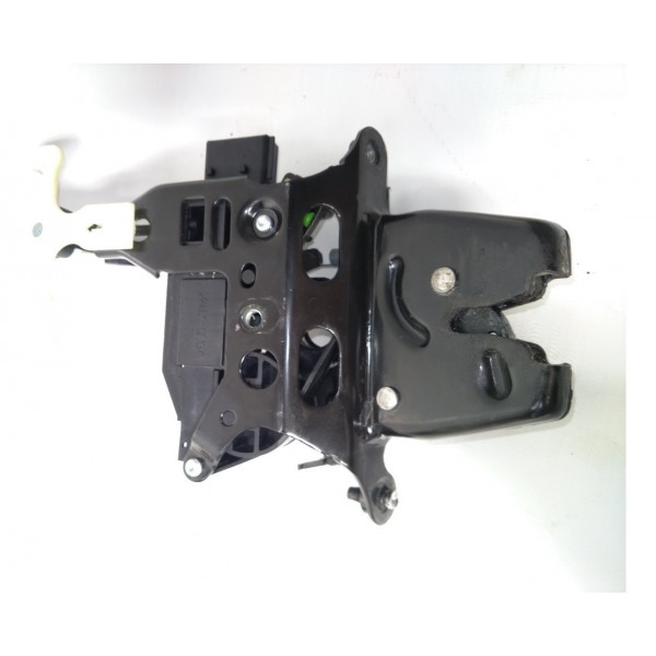 Trava Porta Malas 20815646 Gm Malibu 2008 - 2012