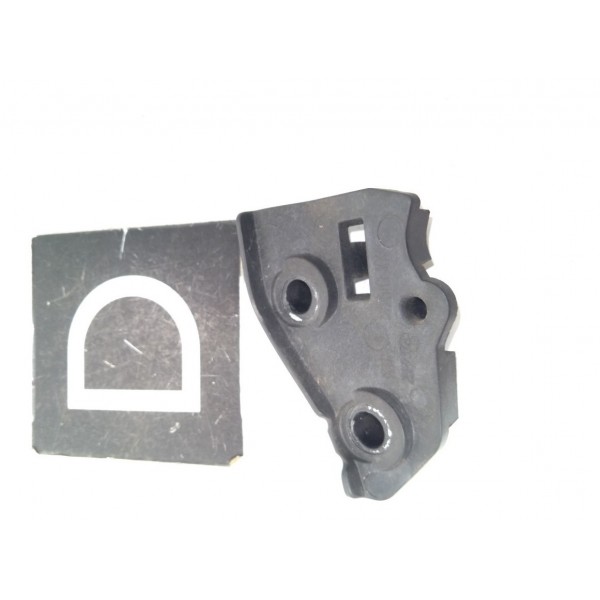 Guia Parachoque Dianteiro Direito Gm Malibu 2008 - 2012