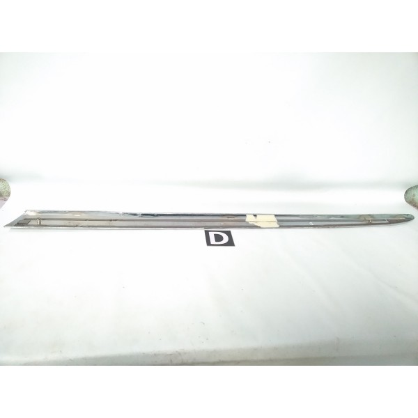 Friso Cromado Porta Dianteira Direita  Ds3 1.6 Thp 09 16  Preto