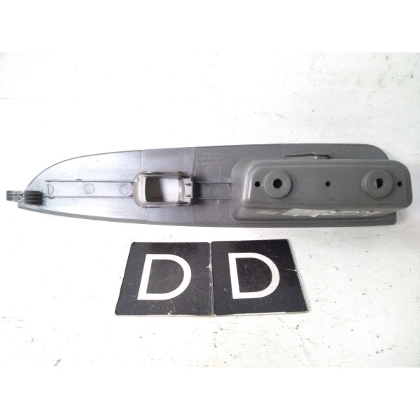 Moldura Botao Vidro Dianteiro Direito Gm Malibu 2008 - 2012