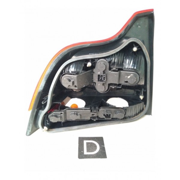 Lanterna Traseira Direita Volvo S60 2000 - 2009 Direito