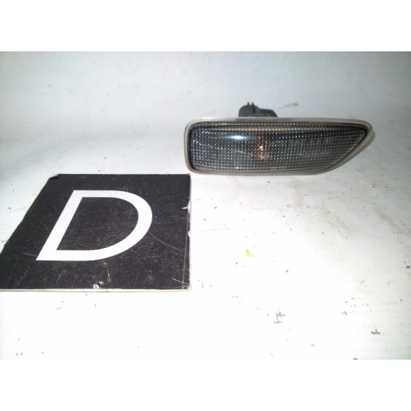 Seta Paralama Direito 8658945 Volvo S60 2000  2009 Detalhe