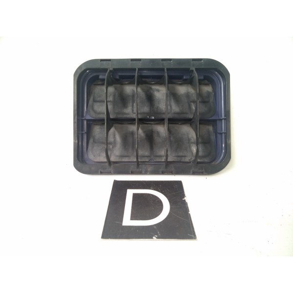 Guarda Po Parachoque Traseiro Direito  Citroen Ds3 2009 2016