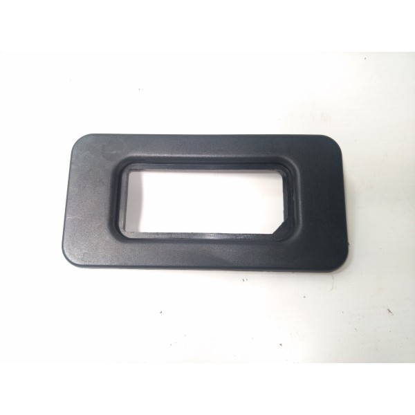 Moldura Luz Interna Porta Mala Citroen Ds3 2009 2016