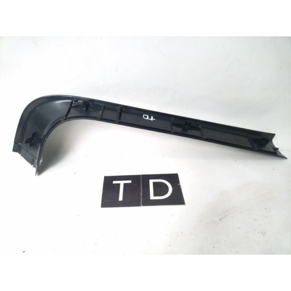 Moldura Lateral Porta Mala Direito Bmw X5 1999 2005 Detalhe