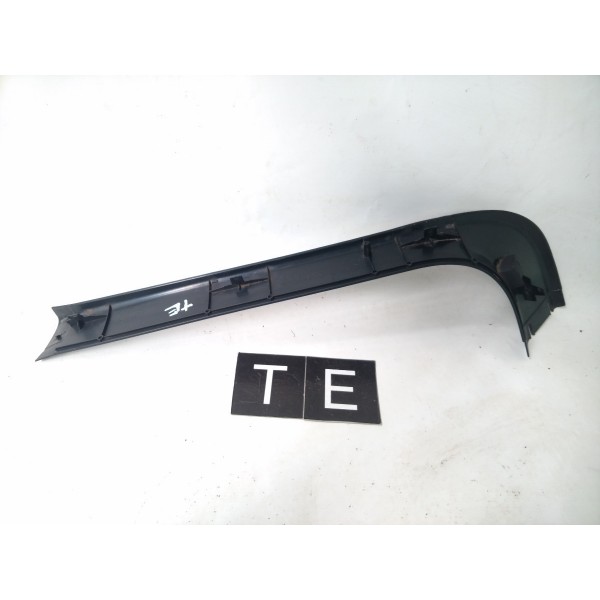 Moldura Lateral Porta Mala Esquerdo Bmw X5 1999 2005 Detalhe