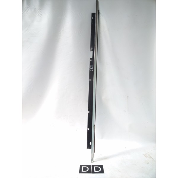 Pestana Externa Vidro Dianteiro Direito Audi A8 2009 Detalhe