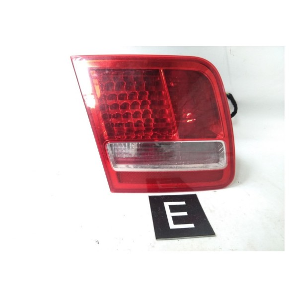 Lanterna Tampa Traseira Esquerda Audi A8 2003 - 2009 Direito