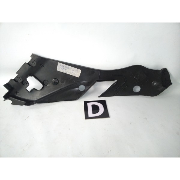 Moldura Superior Farol Dianteiro C180 C200 W204 2007 2014