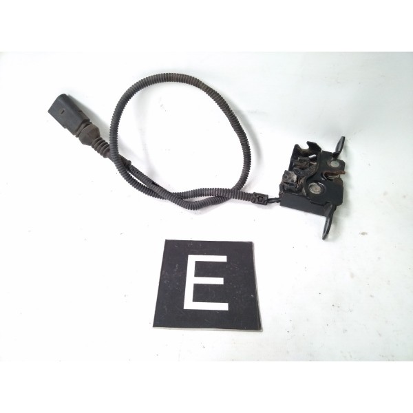 Trava Capo Esquerda 4e0823509d Audi A8 2003 - 2009